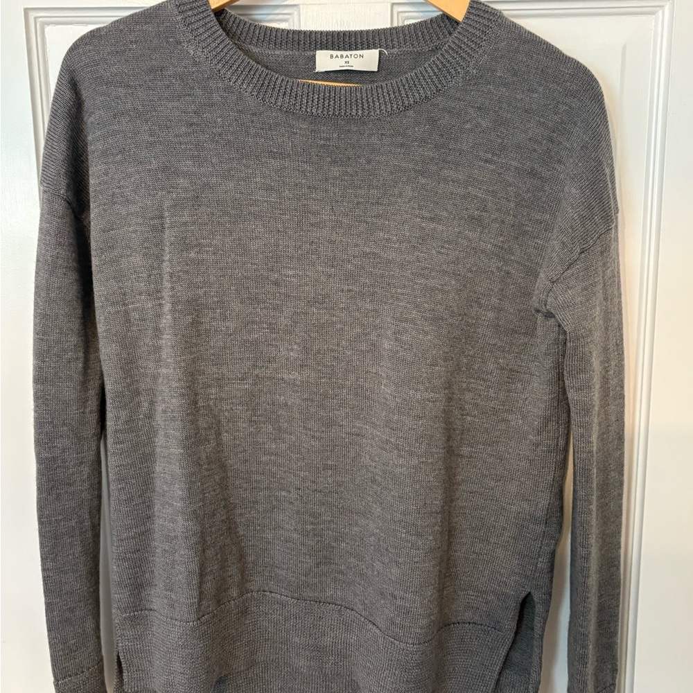 Aritzia Babaton Crew Neck Sweater